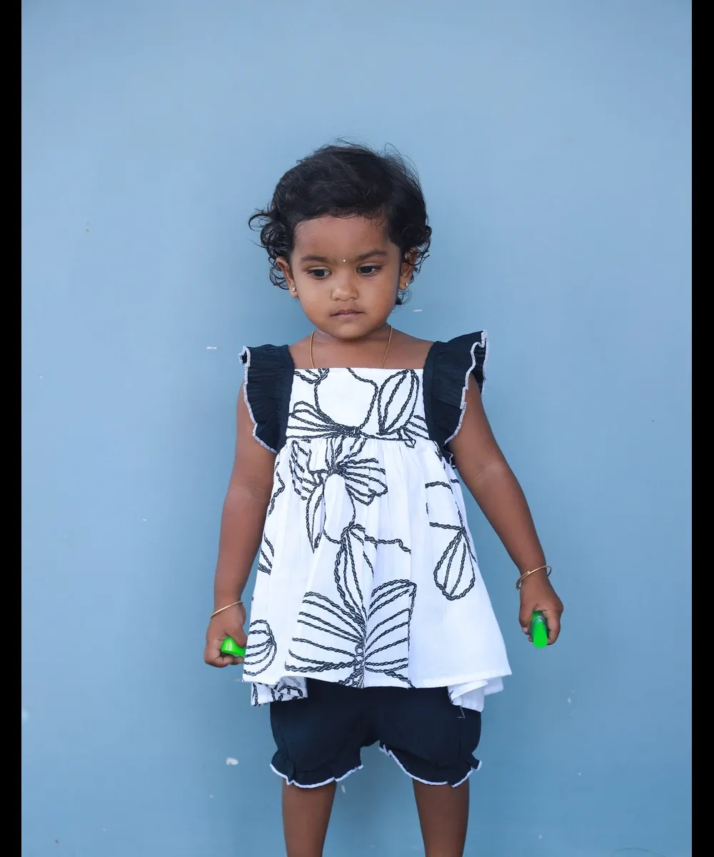 Noir Bloom Cotton Co Ord Set For Girl Kids – My Palm | Nilamenmai